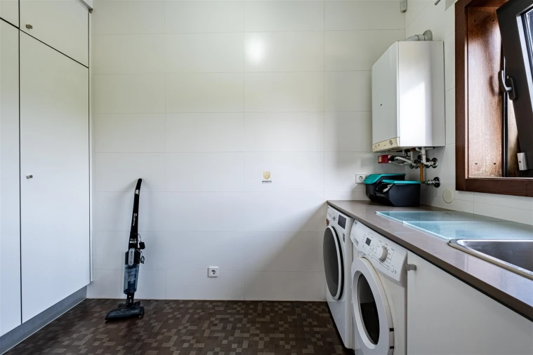 Moradia T4 para Venda em Cidade da Maia Foto 13