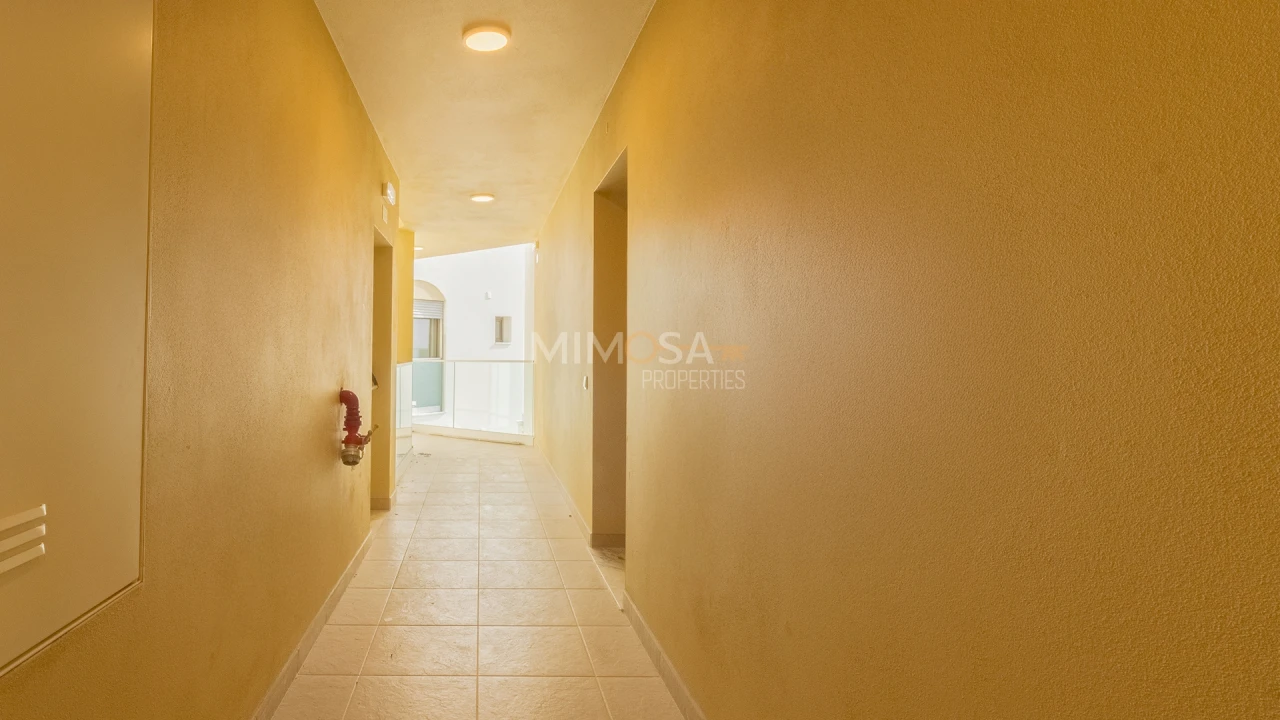 Apartamento T1 para Venda em Alvor Foto 16