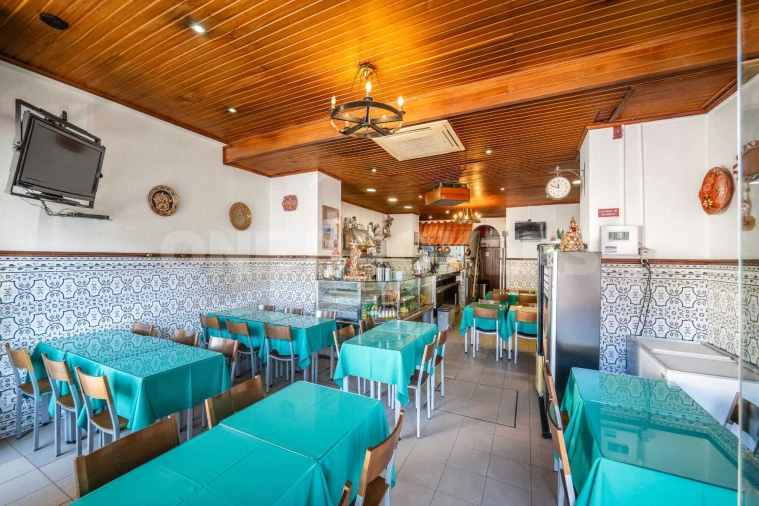 Negócio para Venda em Queluz e Belas Foto 2