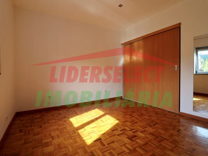 Apartamento T2 para Venda em A dos Cunhados e Maceira Foto 5