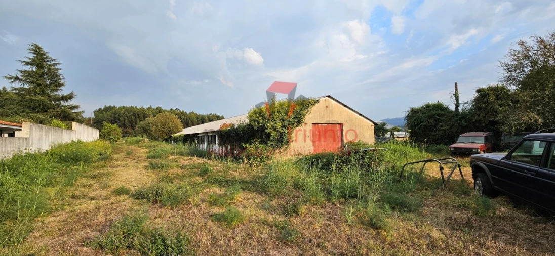 Terreno para Venda em Lordelo Foto 2