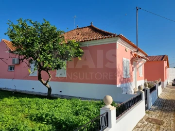 Moradia T4 para Venda em Bugalhos