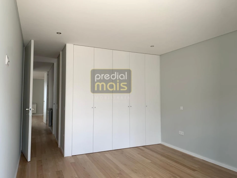 Moradia T3 para Venda em Antas e Abade de Vermoim Foto 12