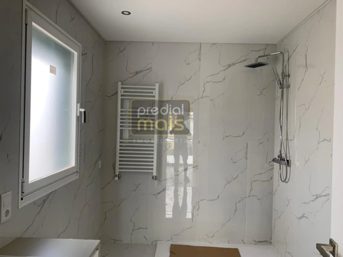 Moradia T3 para Venda em Antas e Abade de Vermoim Foto 11