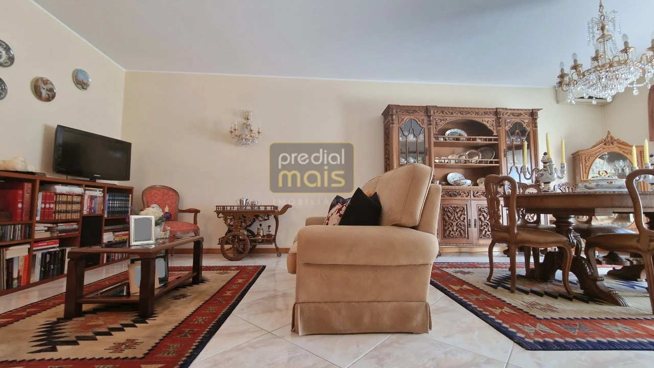 Apartamento T3 para Venda em Vila Nova de Famalicão e Calendário Foto 1