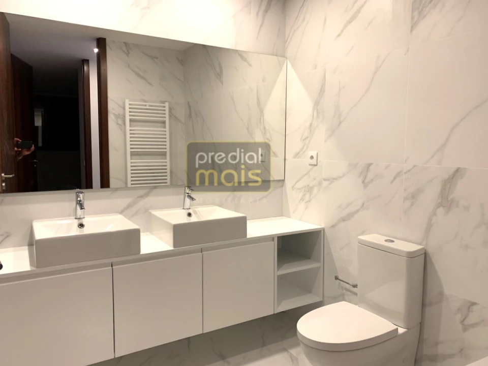 Moradia T3 para Venda em Louro Foto 6