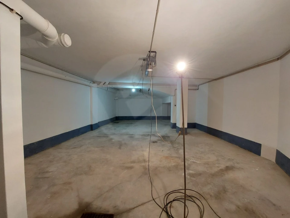 Garagem para Venda em Aver-O-Mar, Amorim e Terroso Foto 2