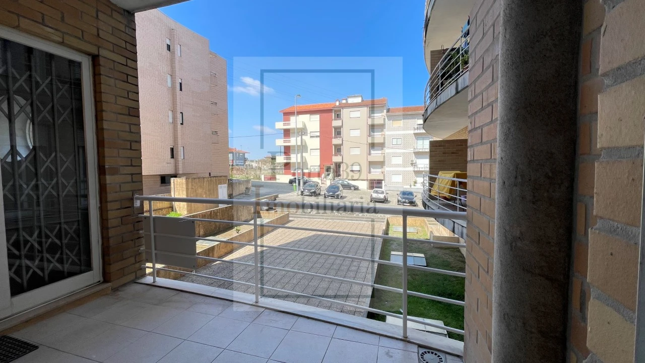 Apartamento para Venda em Rio Tinto Foto 16