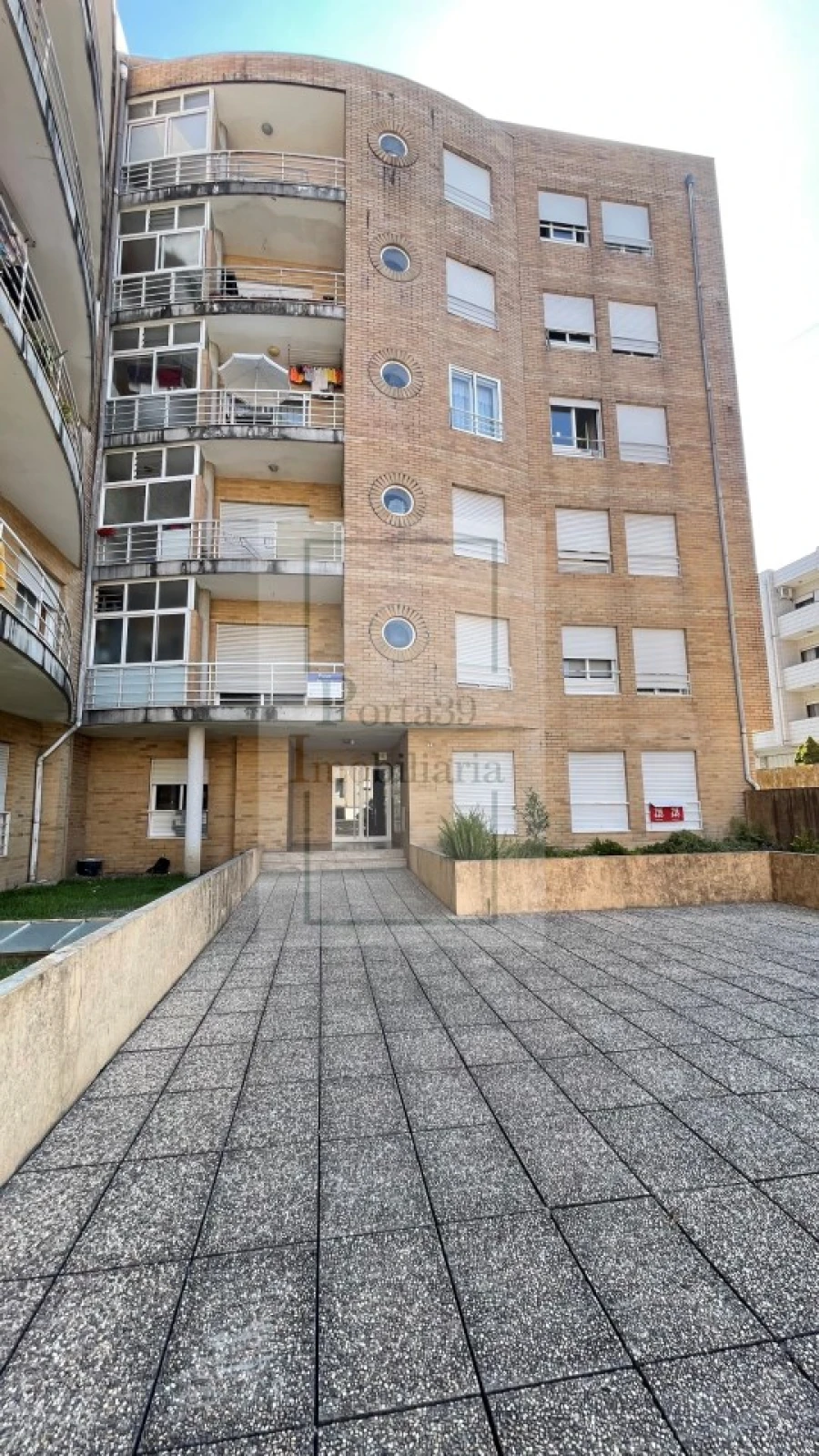 Apartamento para Venda em Rio Tinto Foto 1