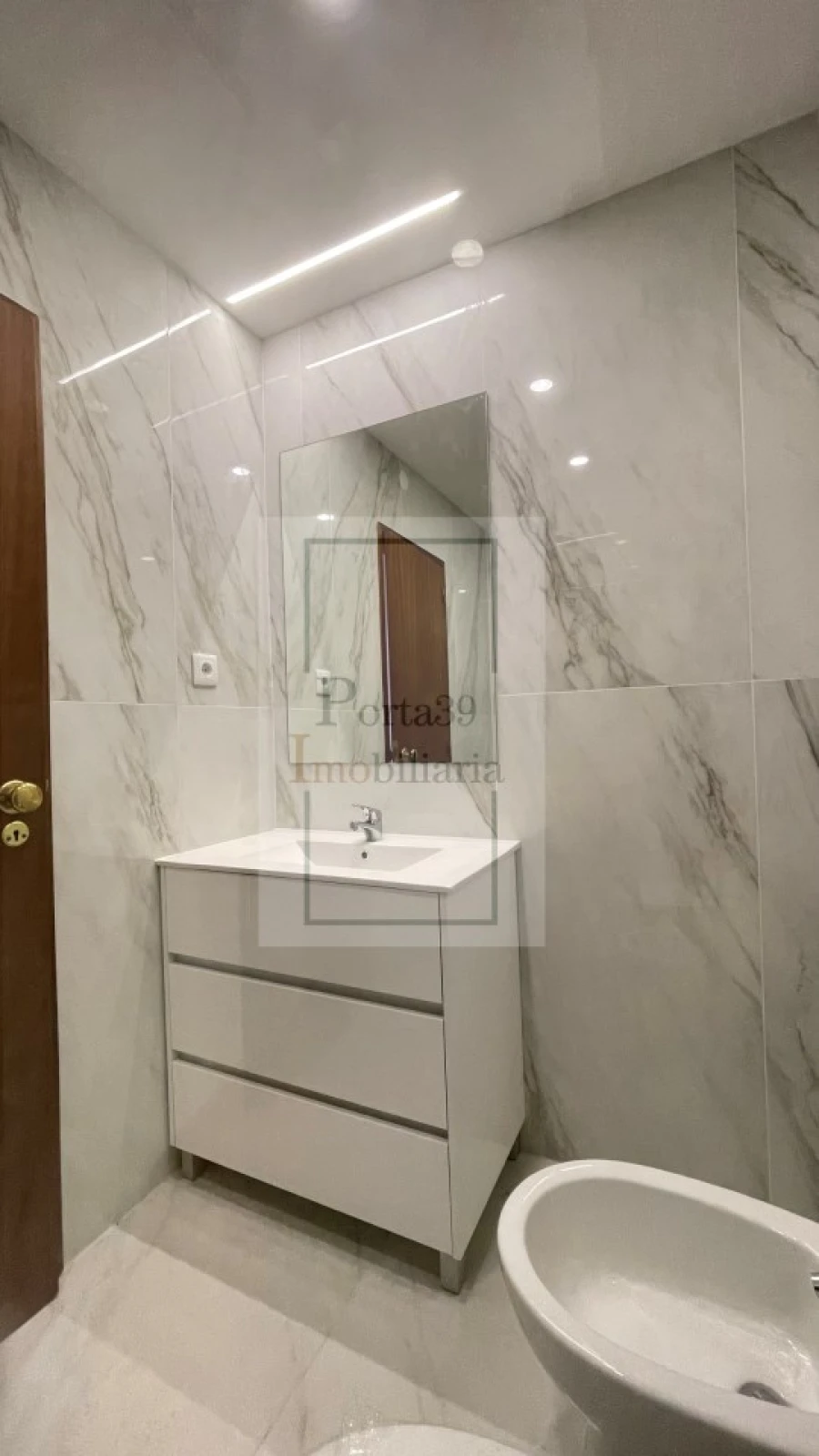 Apartamento para Venda em Rio Tinto Foto 7