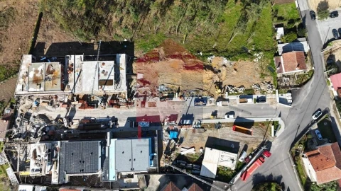 Moradia T4 para Venda em Turiz