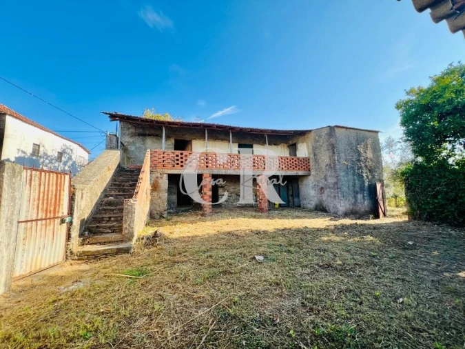 Moradia T2 para Venda em Graça Foto 2