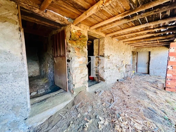 Moradia T2 para Venda em Graça Foto 7