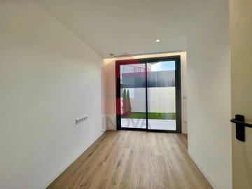 Moradia T4 para Venda em Turiz