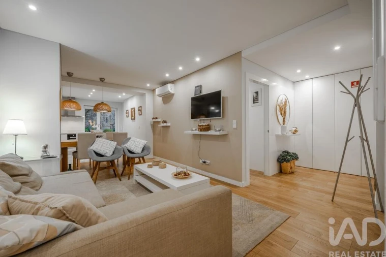 Apartamento T2 para Arrendamento em Braga (São José de São Lázaro e São João do Souto) Foto 6