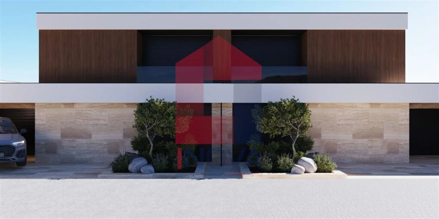 Moradia T4 para Venda em Turiz Foto 77