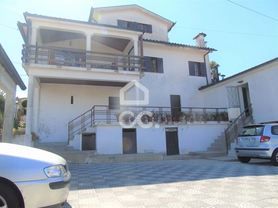 Moradia T4 para Venda em Selho (São Cristovão) Foto 4