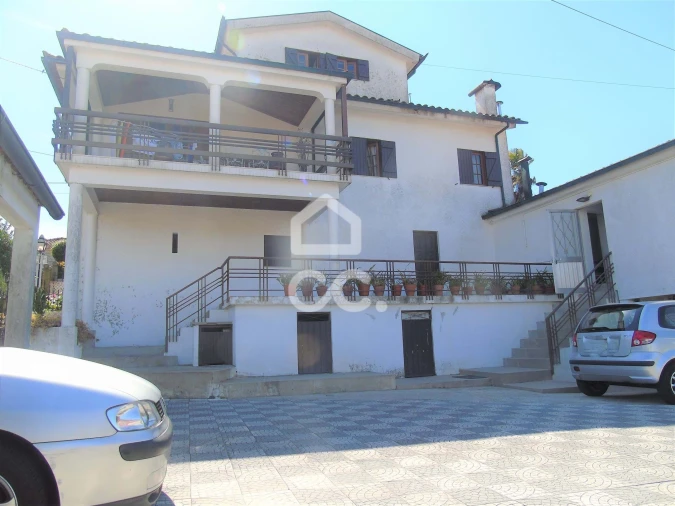 Moradia T4 para Venda em Selho (São Cristovão) Foto 4