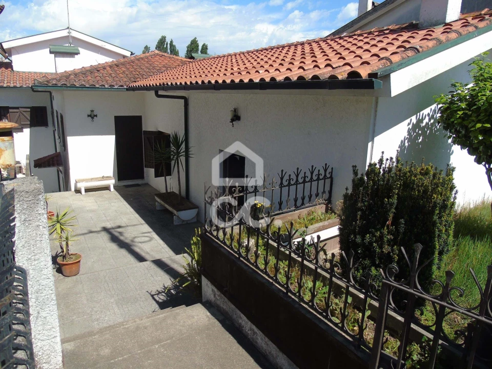 Moradia T4 para Venda em Selho (São Cristovão) Foto 6