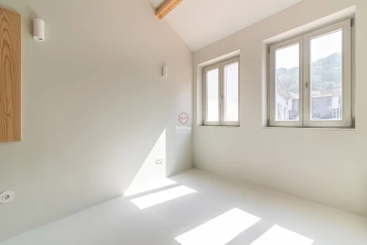 Moradia T1 para Venda em Lordelo do Ouro e Massarelos