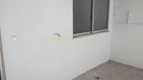 Apartamento T1 para Venda em Moscavide e Portela