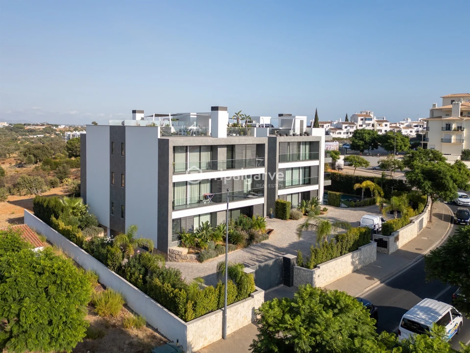 Apartamento T3 para Venda em Albufeira e Olhos de Água Foto 1