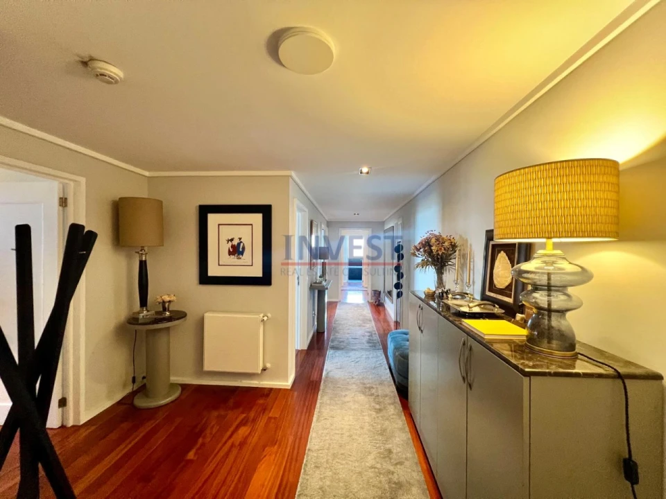 Apartamento T5 para Venda em Aldoar, Foz do Douro e Nevogilde Foto 1