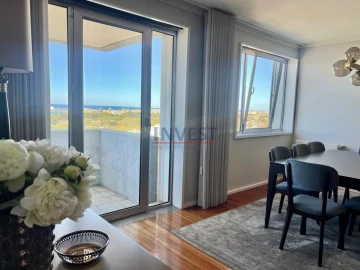 Apartamento T5 para Venda em Aldoar, Foz do Douro e Nevogilde