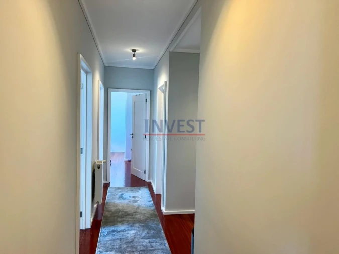 Apartamento T5 para Venda em Aldoar, Foz do Douro e Nevogilde Foto 29