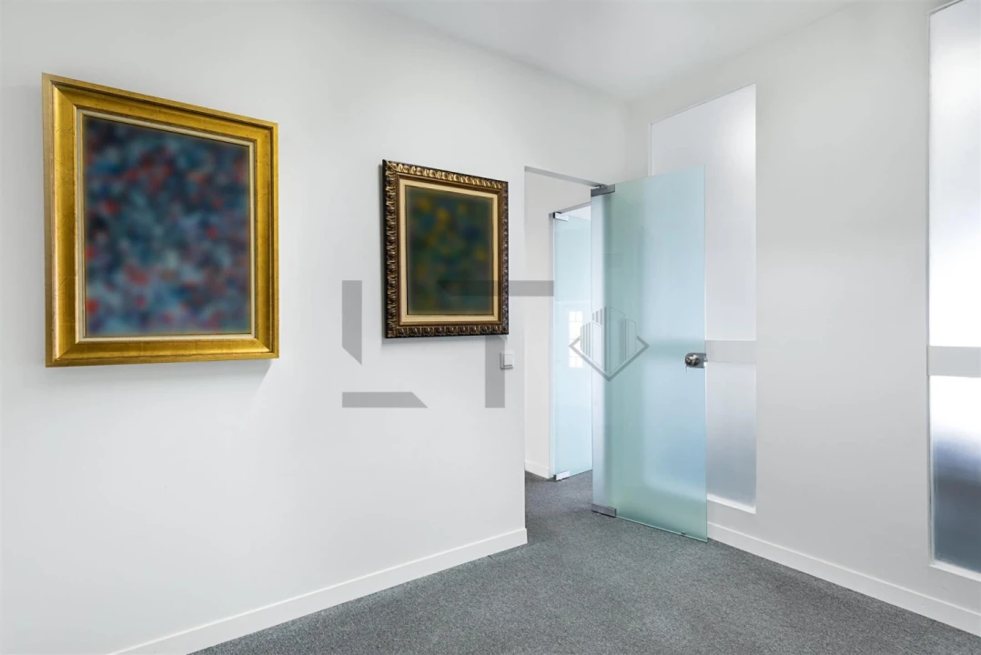 Escritório para Arrendamento em Santa Maria Maior Foto 15