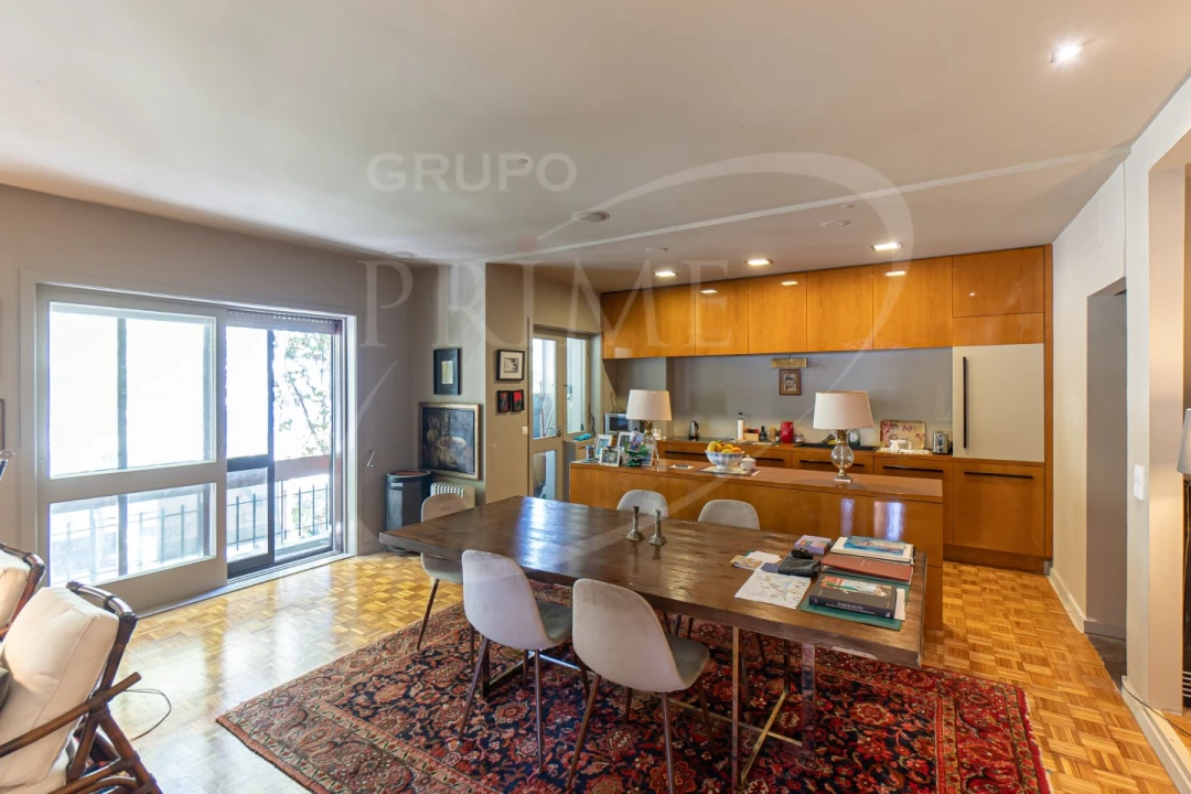 Apartamento T2 para Venda em Aldoar, Foz do Douro e Nevogilde Foto 1