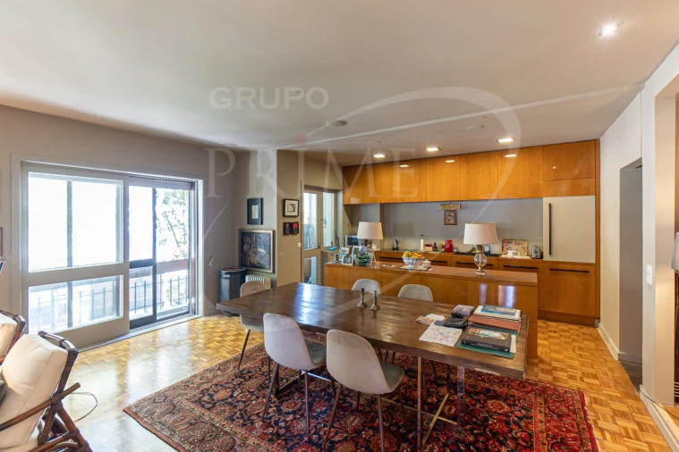 Apartamento T2 para Venda em Aldoar, Foz do Douro e Nevogilde Foto 1