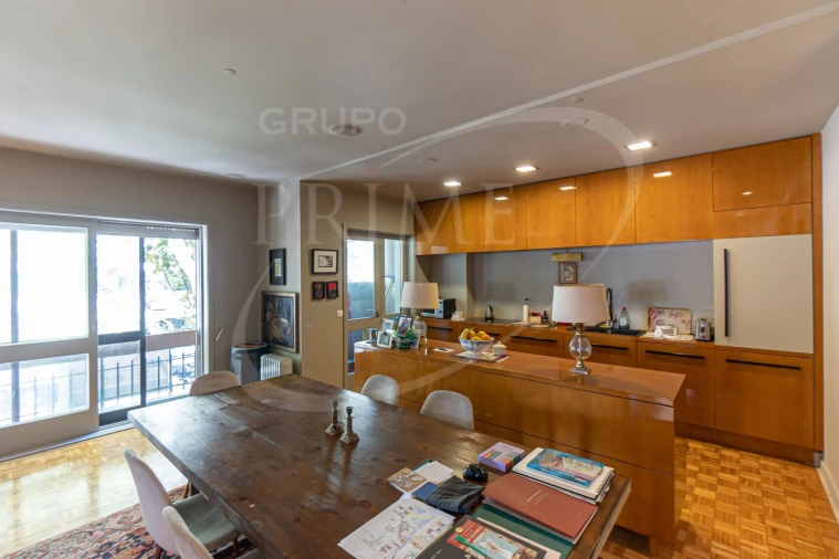 Apartamento T2 para Venda em Aldoar, Foz do Douro e Nevogilde Foto 3