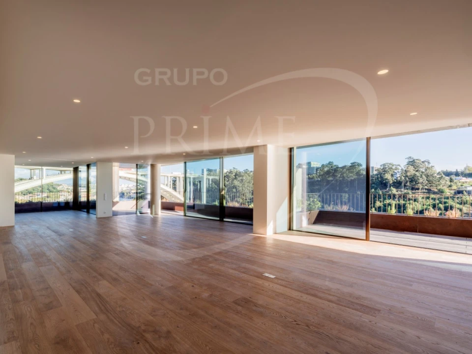 Apartamento T3 para Venda em Lordelo do Ouro e Massarelos Foto 28