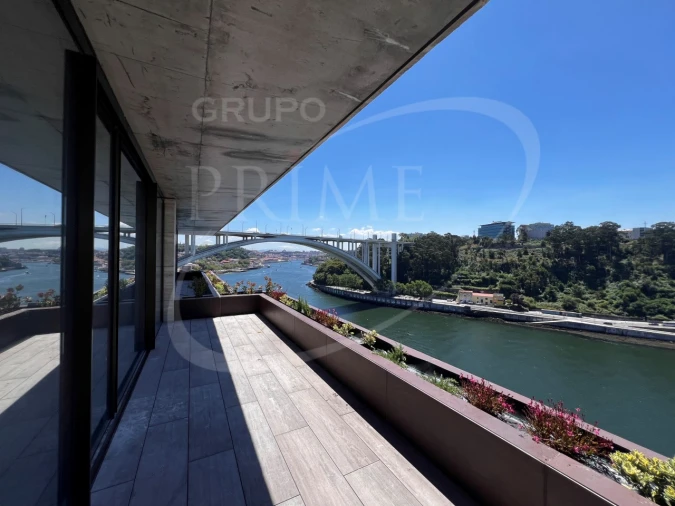 Apartamento T3 para Venda em Lordelo do Ouro e Massarelos Foto 2