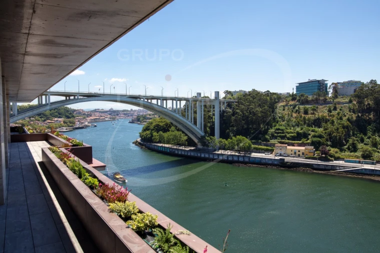 Apartamento T3 para Venda em Lordelo do Ouro e Massarelos Foto 4