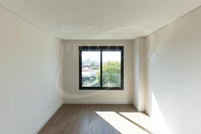 Apartamento T4 para Venda em Ramalde