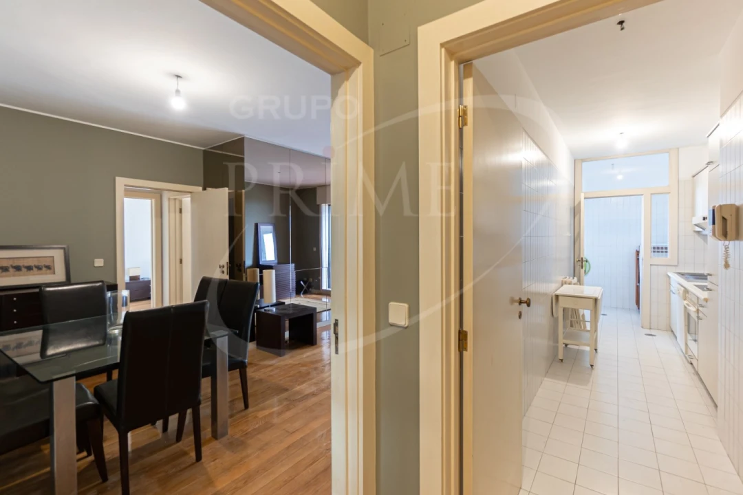 Apartamento T2 para Arrendamento em Aldoar, Foz do Douro e Nevogilde Foto 6