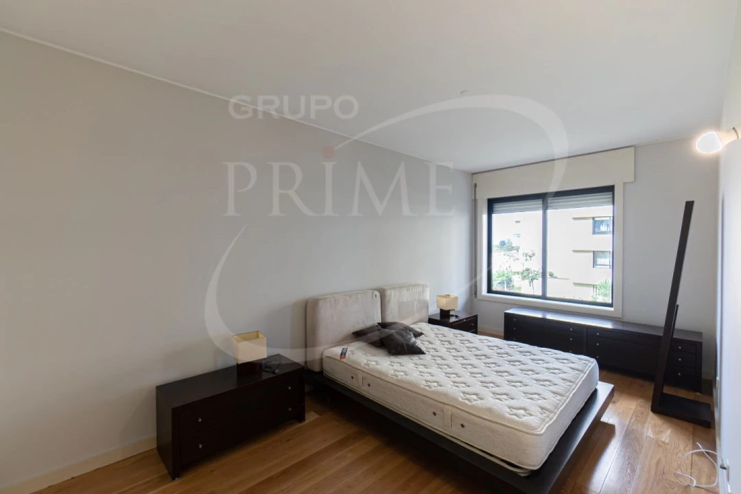 Apartamento T2 para Arrendamento em Aldoar, Foz do Douro e Nevogilde Foto 14