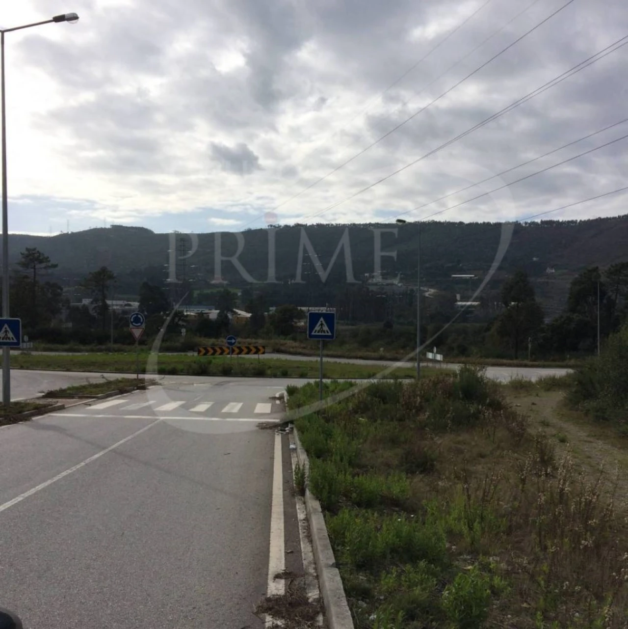 Terreno Comércio / Armazém para Venda em Campo e Sobrado Foto 1