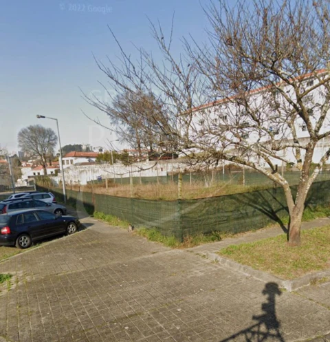 Terreno para Venda em Campanhã