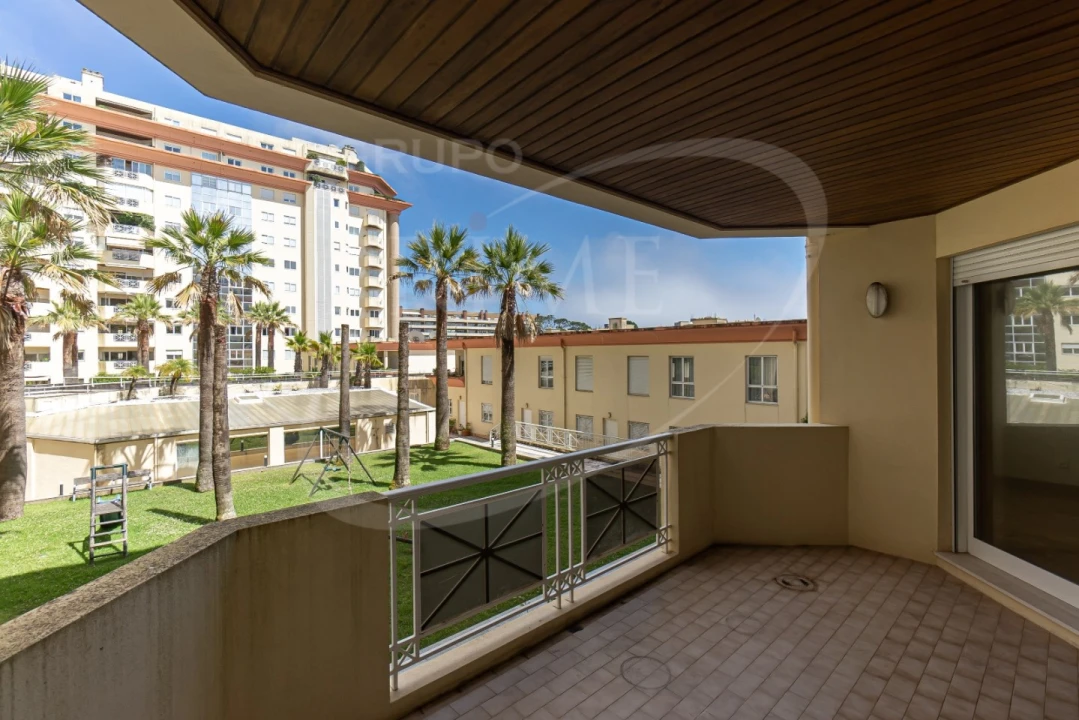 Apartamento T3 para Venda em Aldoar, Foz do Douro e Nevogilde Foto 2