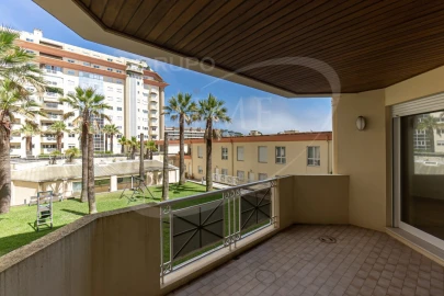 Apartamento T3 para Venda em Aldoar, Foz do Douro e Nevogilde
