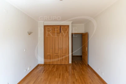Apartamento T3 para Venda em Aldoar, Foz do Douro e Nevogilde