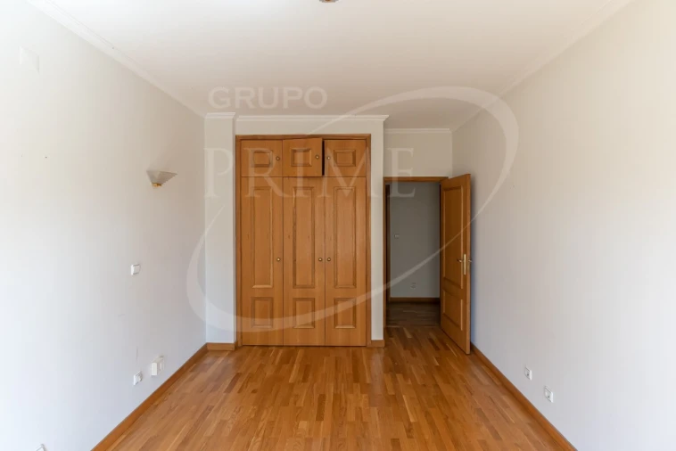 Apartamento T3 para Venda em Aldoar, Foz do Douro e Nevogilde Foto 15