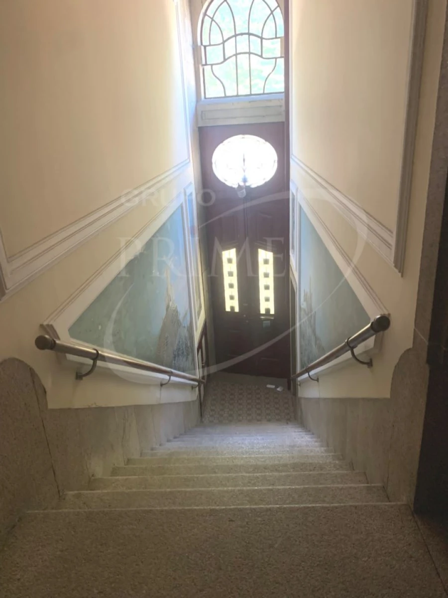 Prédio para Venda em Lordelo do Ouro e Massarelos Foto 2