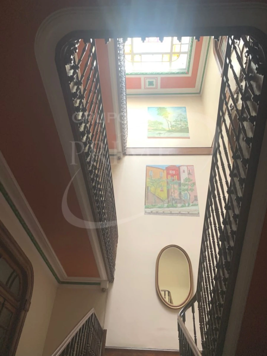 Prédio para Venda em Lordelo do Ouro e Massarelos Foto 11