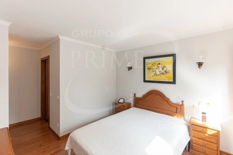 Moradia T4 para Venda em Venade e Azevedo Foto 23