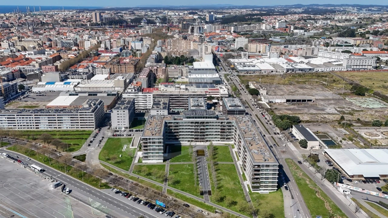 Apartamento T4 para Venda em Matosinhos e Leça da Palmeira Foto 48