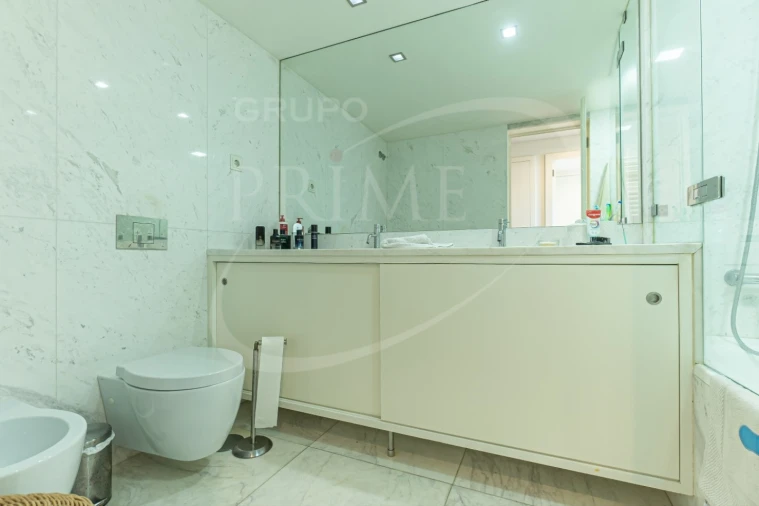 Apartamento T4 para Venda em Matosinhos e Leça da Palmeira Foto 9